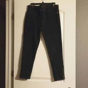 White House Black Market Skinny Jegging Crop with Zipper Ankles - Size 8
